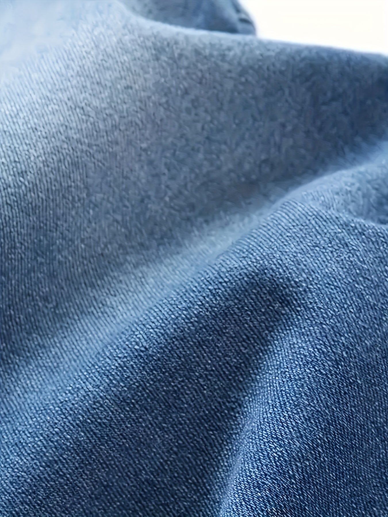 Men's Classic Fit Jeans 4