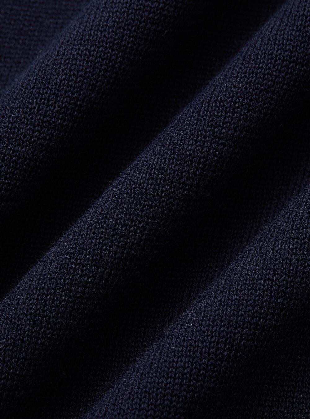 Men's Polo Shirt - Buttonless Knitted Design for Comfort 4