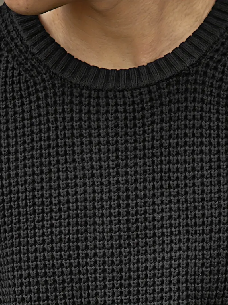 Men's Stylish Crewneck Sweater with Modern Fit 7