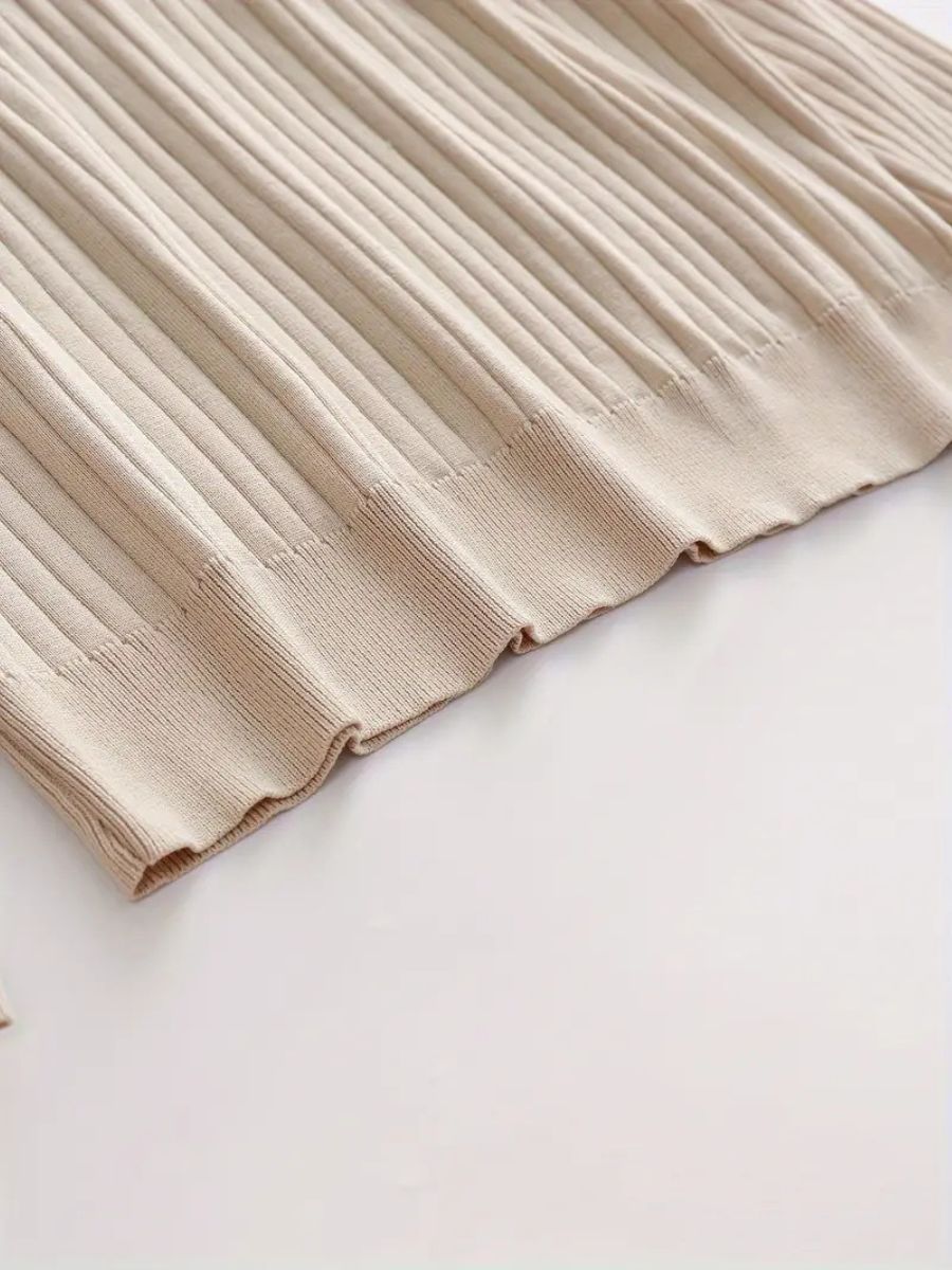 Men's Tailored Knitted Shirt for Business and Casual Wear