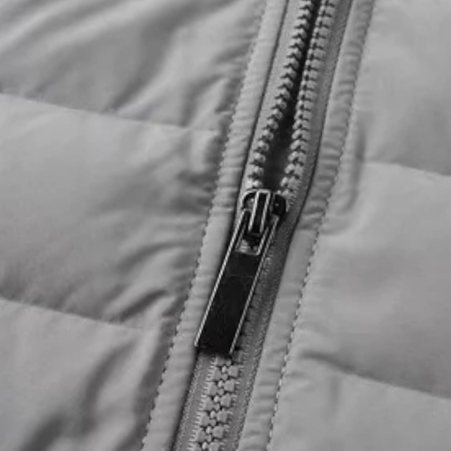 Men's Hooded Lightweight Quilted Puffer Jacket