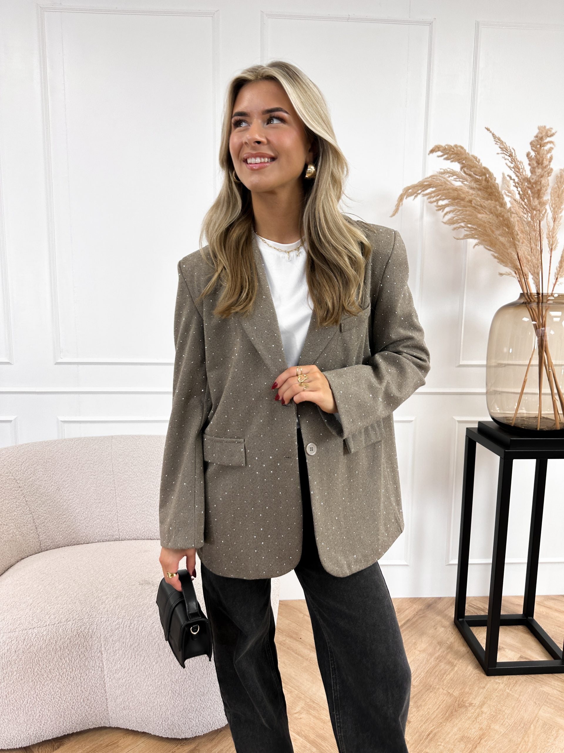 Women's Asymmetrical Blazer for Modern Elegance 0