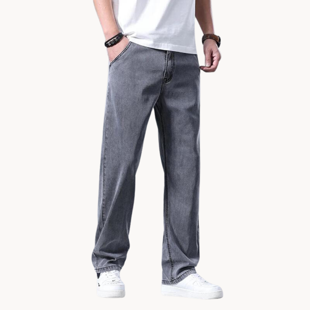 Women's Low Rise Relaxed Fit Jeans 8