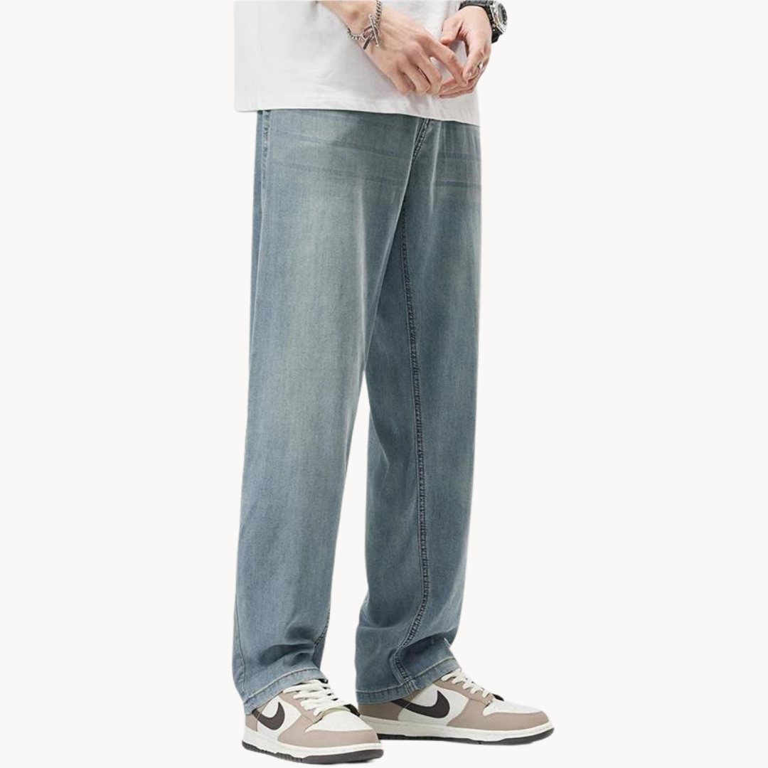 Women's Low Rise Straight Leg Jeans 7