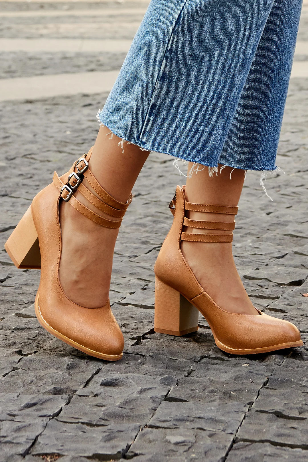 Women's Minimalist Ankle Strap Sandals with Chunky Heel 0