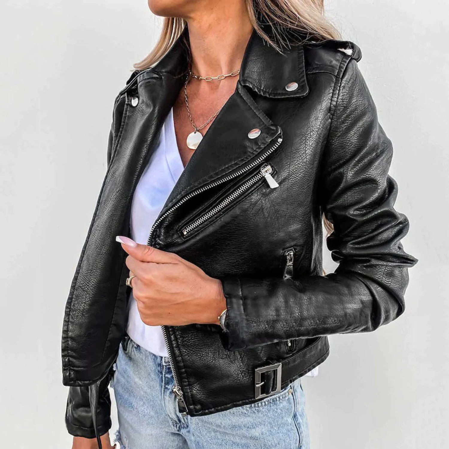 Women's Stylish Leather Jacket with Zipper 3