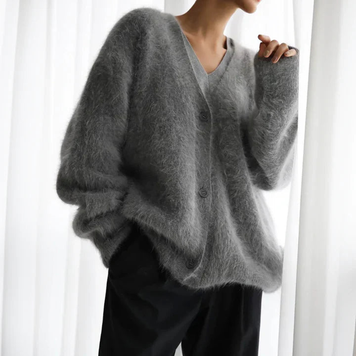 Women's Cardigan Sweater in Luxurious Wool Blend