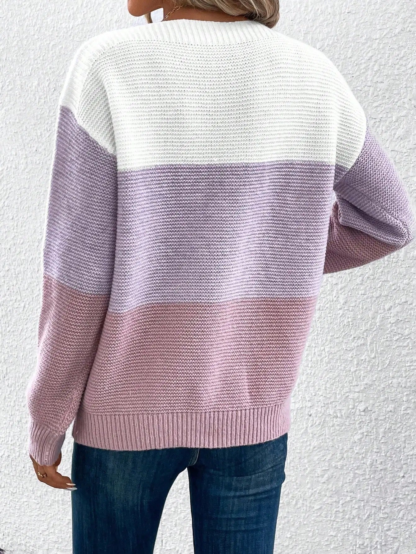 Women's Elegant Sweater for All Occasions 2