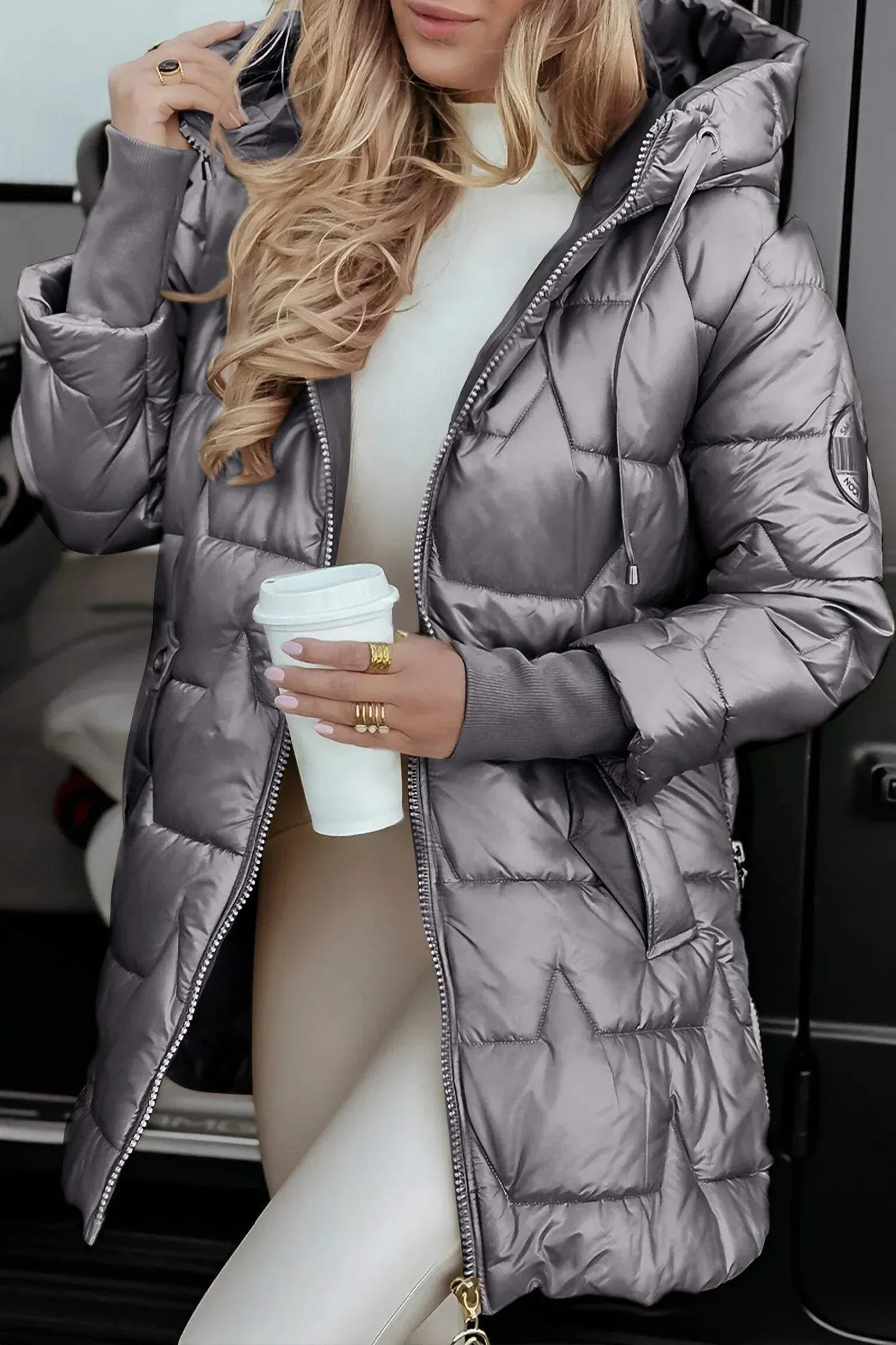 Women's Elegant Winter Coat with Hood 4