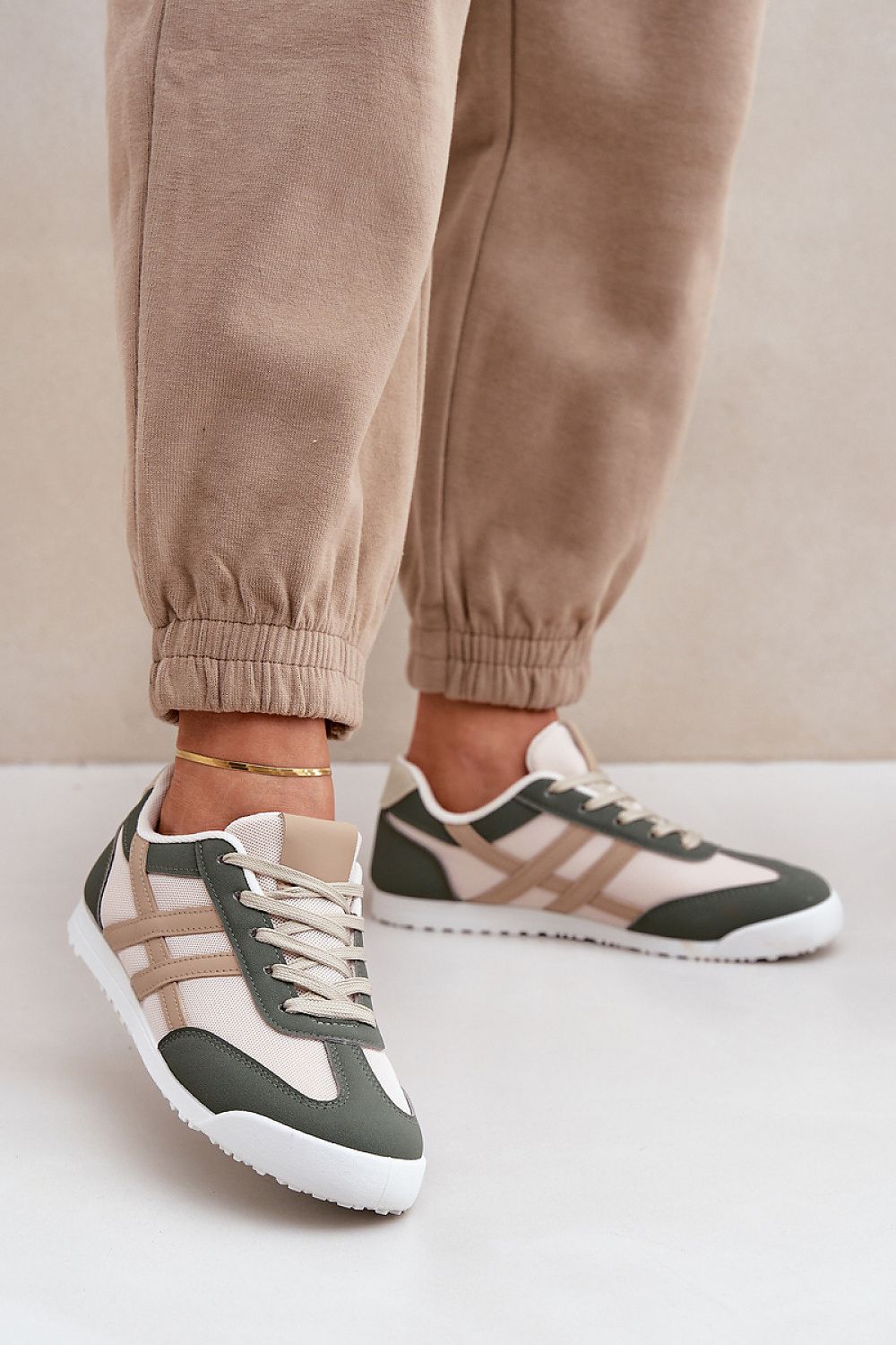 Women's Mesh Eco-Leather Low Sneakers 3