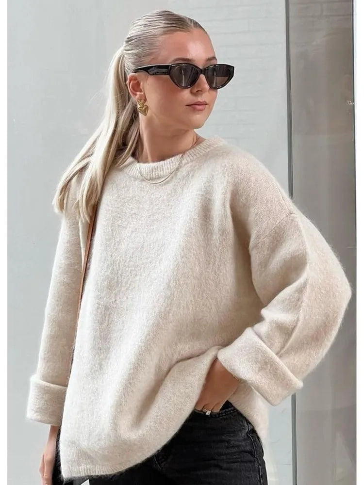 Women's Oversized Knitted Sweater 2
